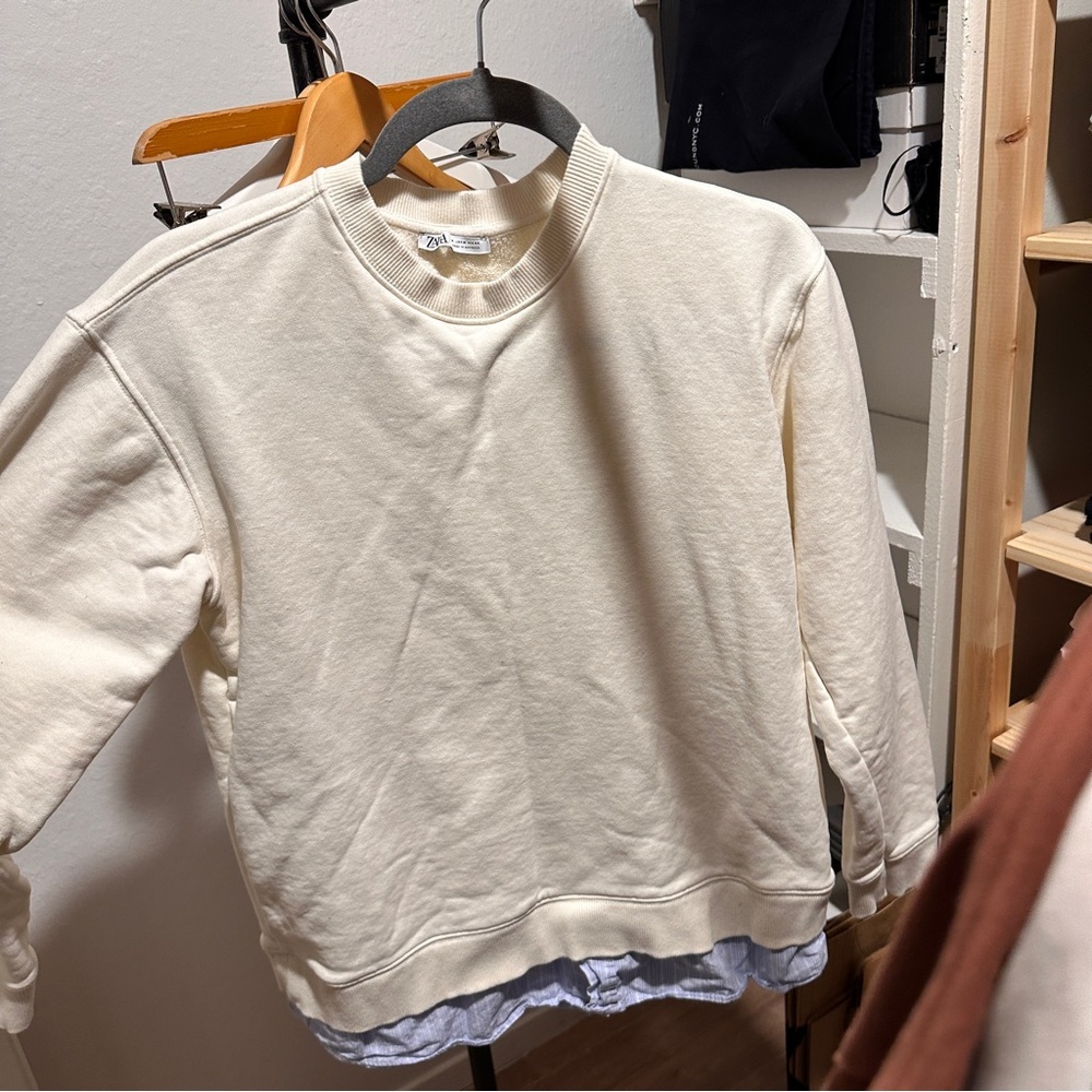 Zara Men's Off-White Crewneck Sweater